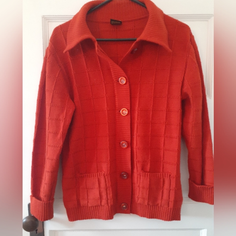 Red knitted sweater, medium, United Colors of Benetton